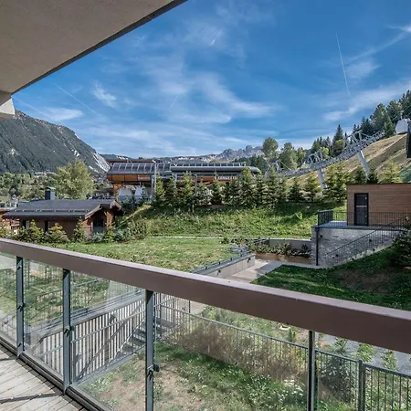 Chaleureux 4 Pers A Village, Centre Station, Pieds Des Pistes, Spa Et Parking - Fr-1-631-197 Apartment